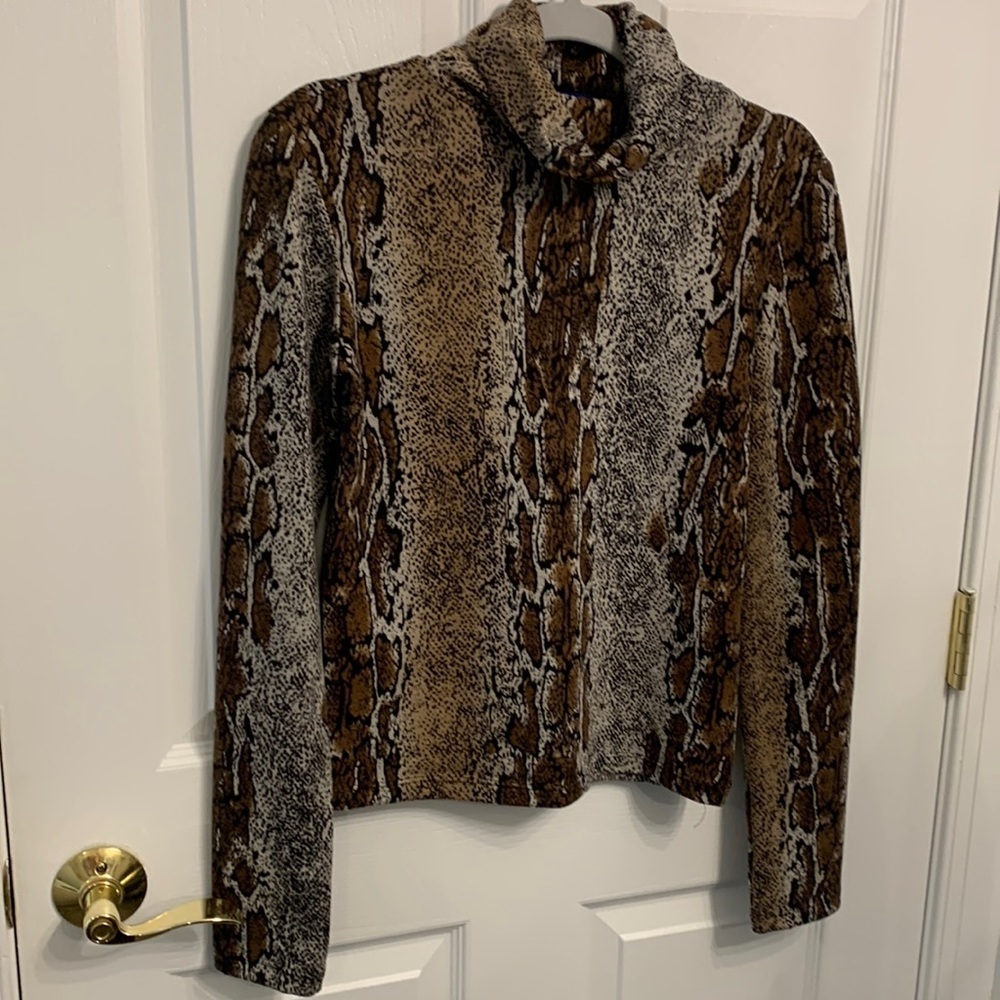 Zara snakeskin print turtleneck top size Small.
